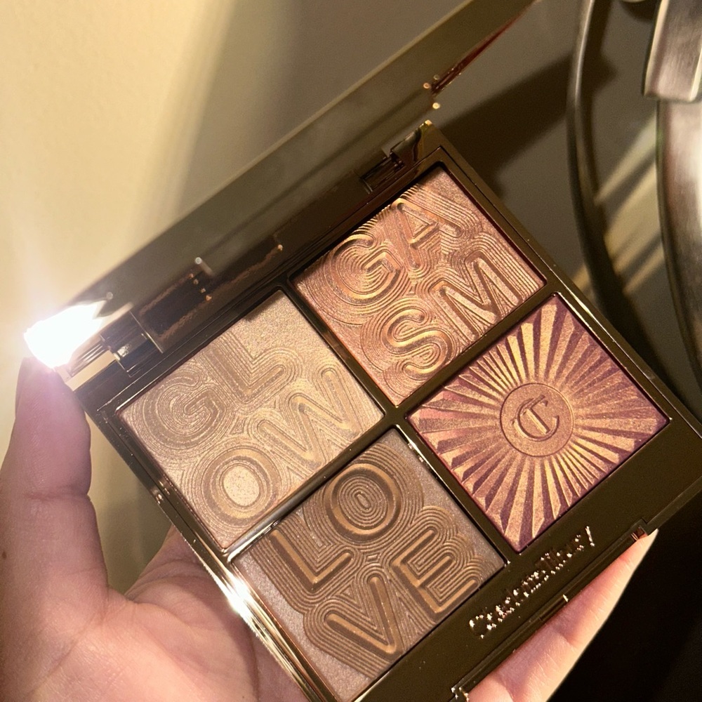Charlotte Tilbury Glowgasm Pallete